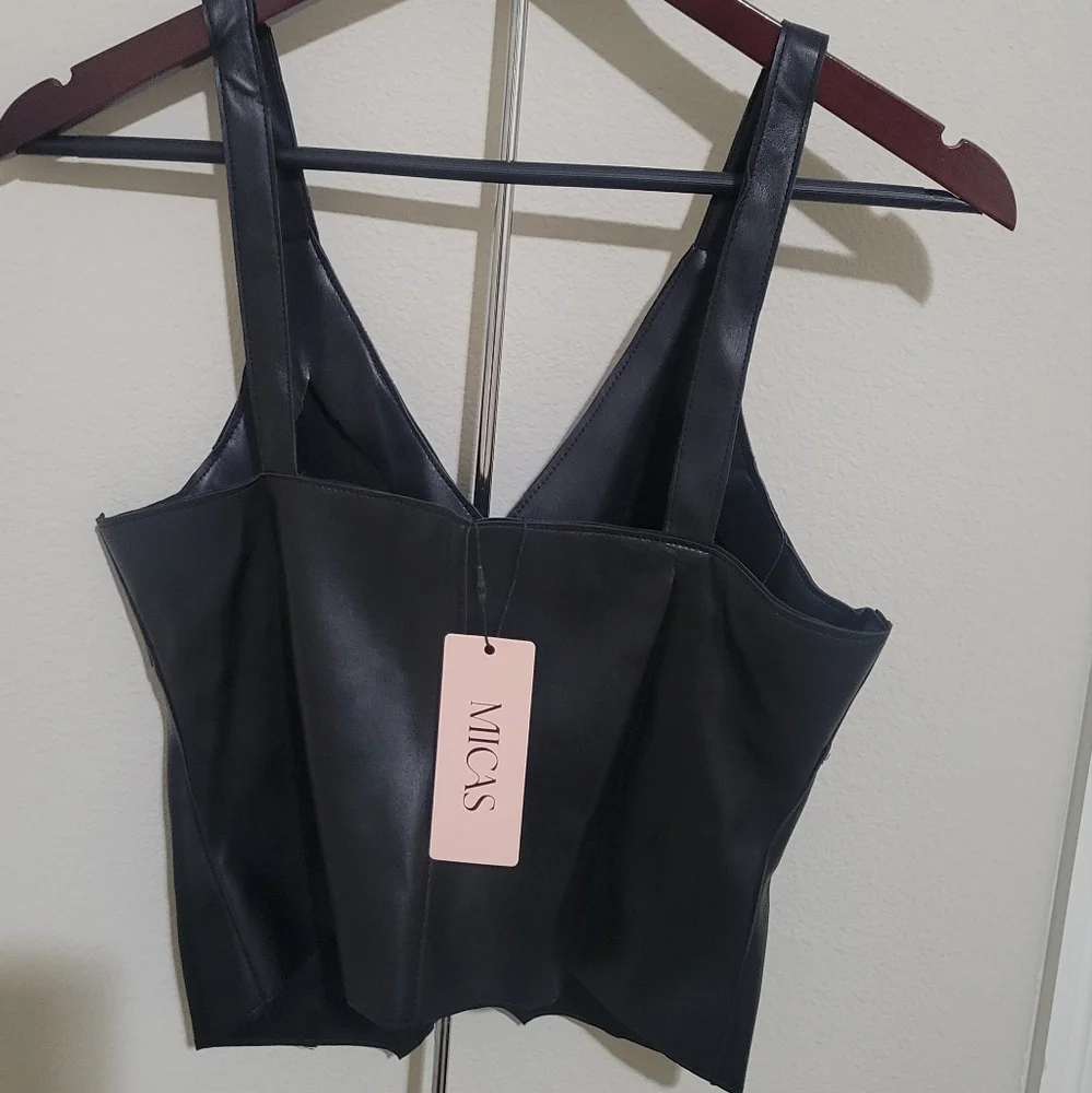 Black Faux Leather Crop Vest Top - Picture 3 of 4